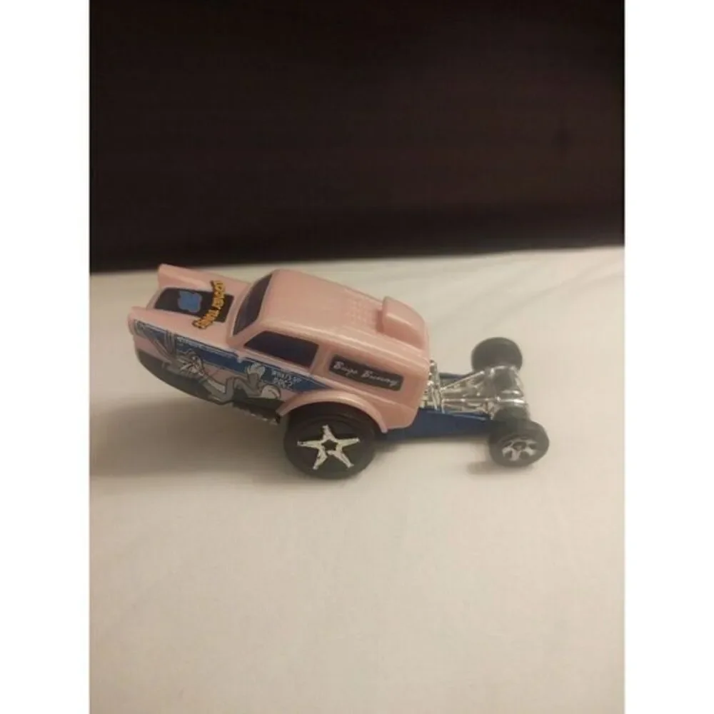 Looney toons Hot Wheels HW Poppa Wheelie Mattel 2013‎ BDC90 Pink Bugs Bunny Rare